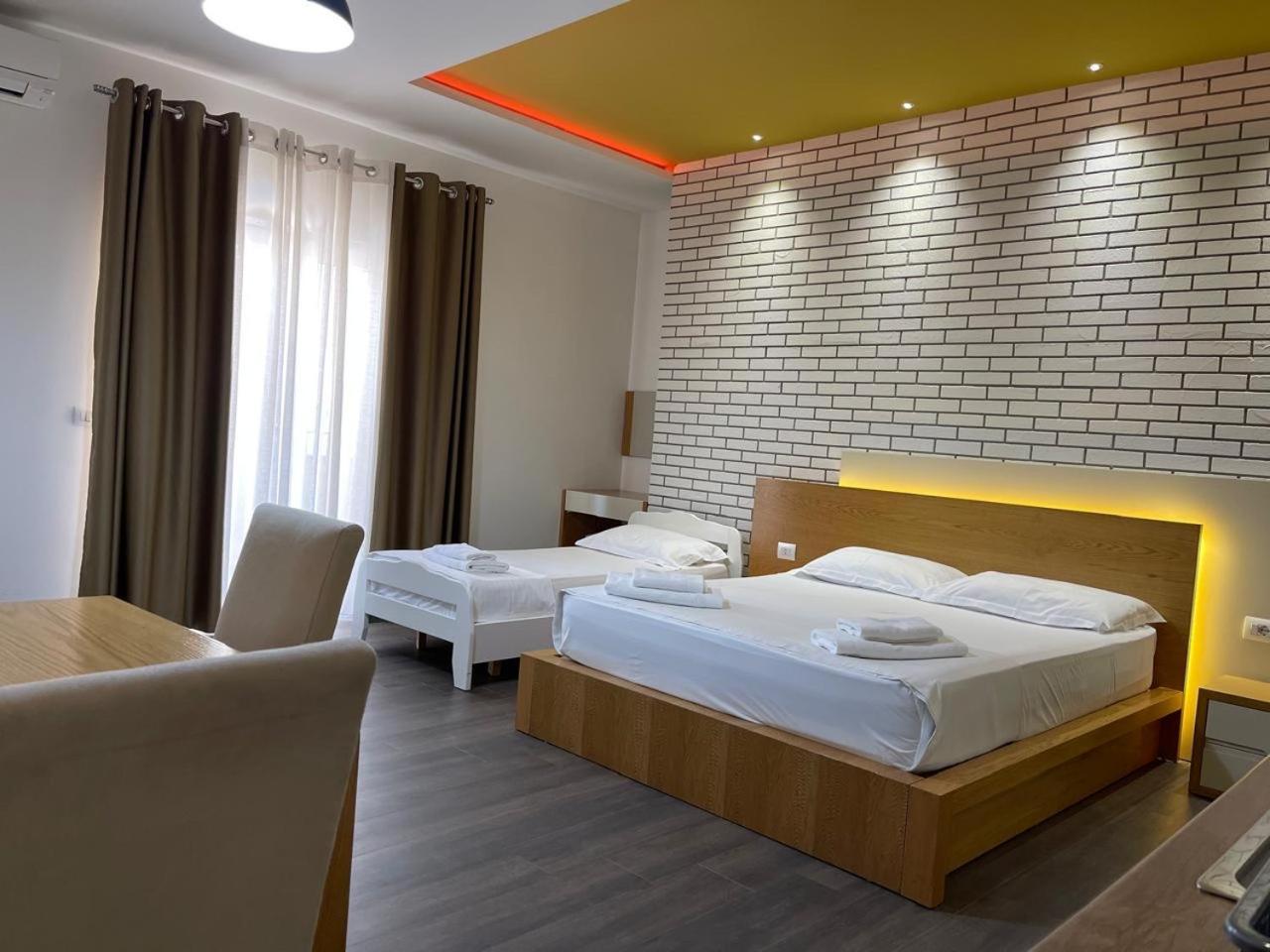 Sunrise Luxury Apartments Sarande Ngoại thất bức ảnh